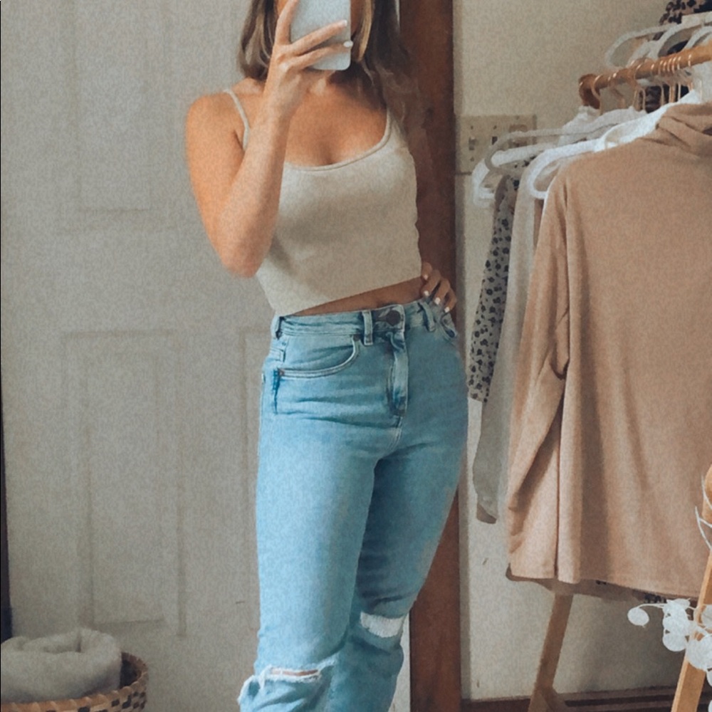 Seamless Nude Cami Crop Top